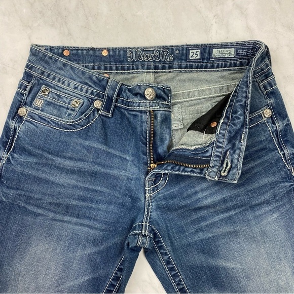 Miss Me Jeans Boyfriend Capri Beaded‎ Jeweled Medium Wash Denim Pants Size 25 - Picture 3 of 6